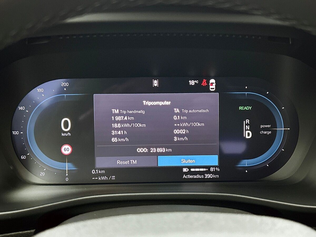 47908784 volvo xc40 extended plus 82 kwh trekhaak camera 19 lichtmetalen vel 36