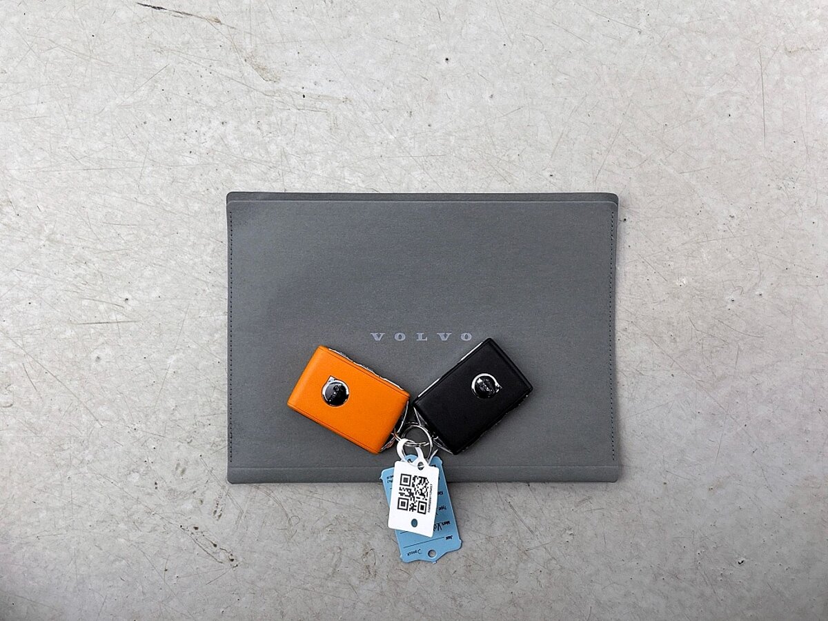 48296559 volvo xc90 2 0 t8 awd ultra dark 01a240