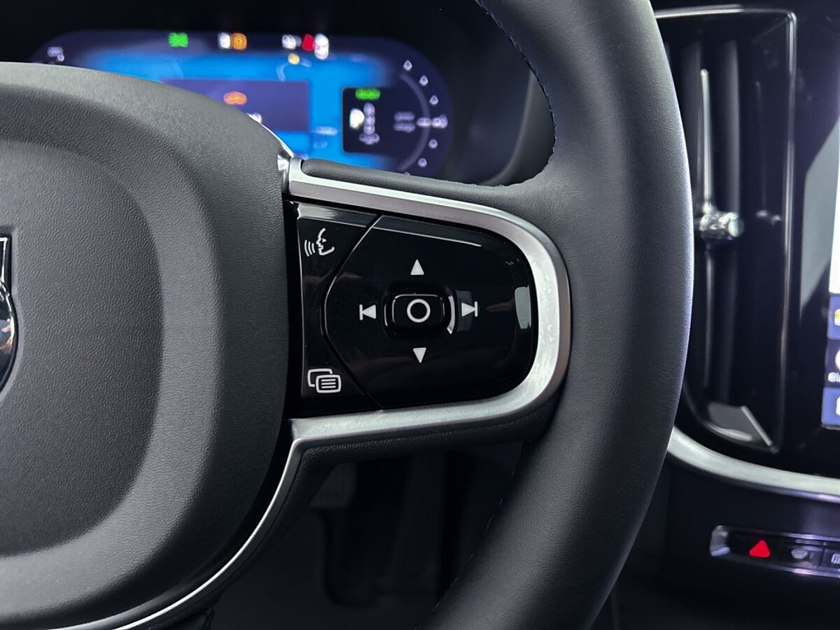 48563053 volvo v60 t6 plus dark panoramadak 19 velgen gentint glas 07