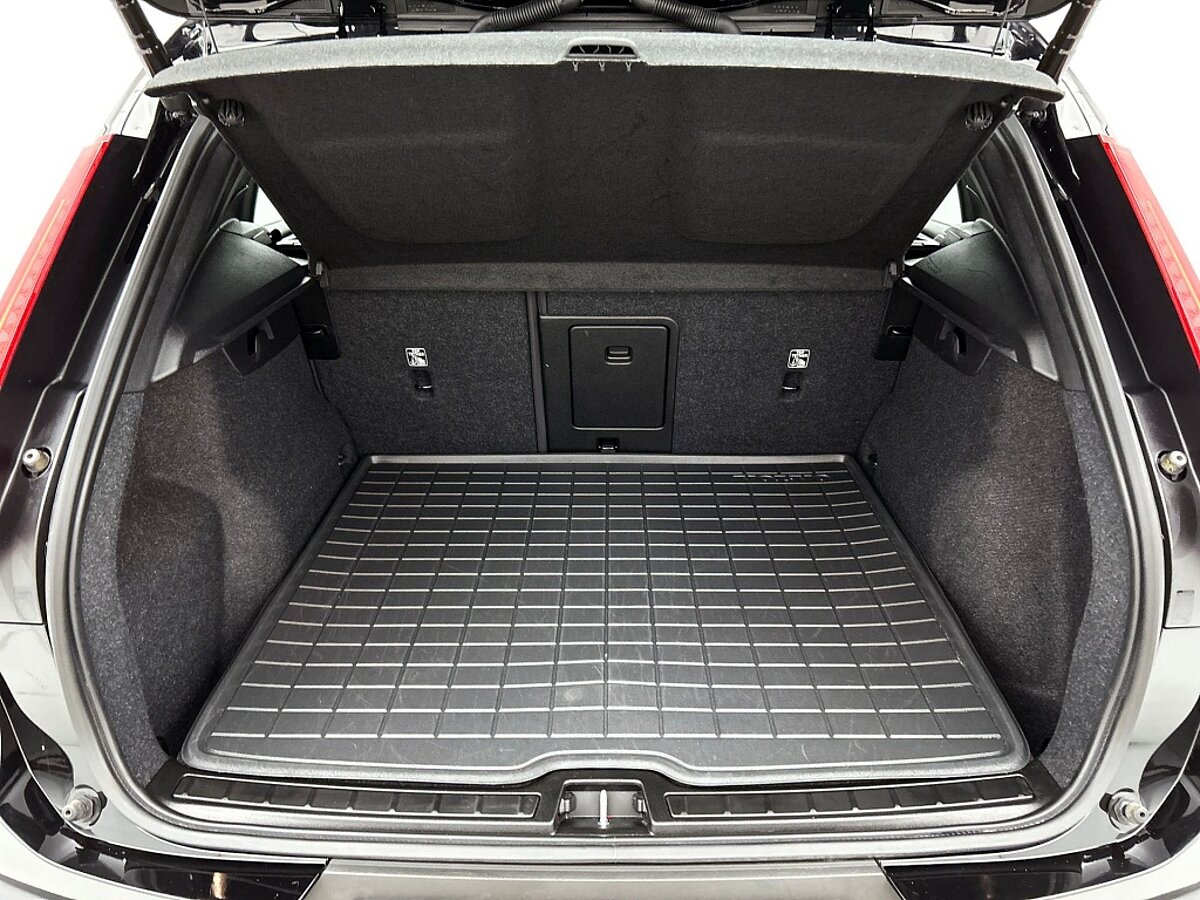 46101950 volvo xc40 recharge plus 70 kwh 34