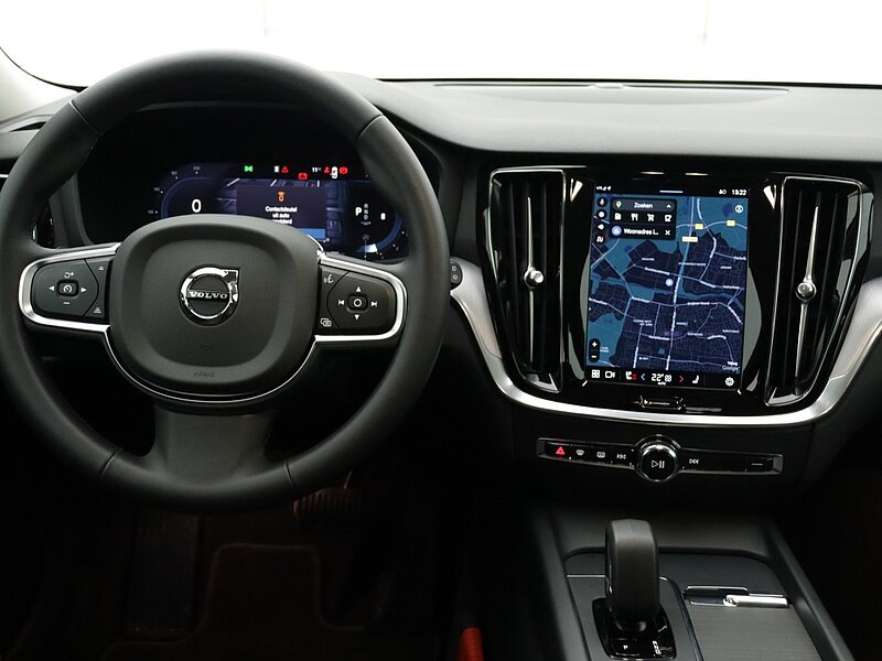 46511645 volvo v60 2 0 b3 essential edition 18 inch velgen adaptive cruisecontr 6 05