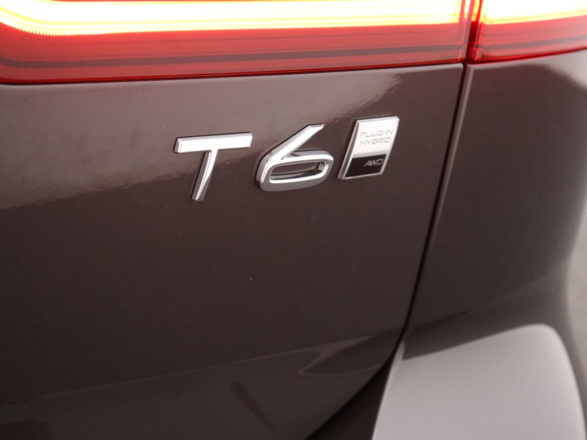 47627816 volvo v60 2 0 t6 awd plus dark 74