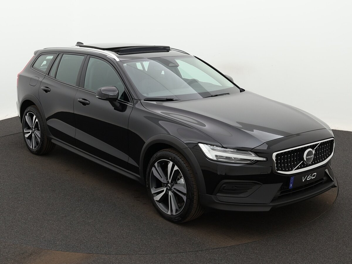 34314868 volvo v60 2 0 b5 cross country awd plus 7 01