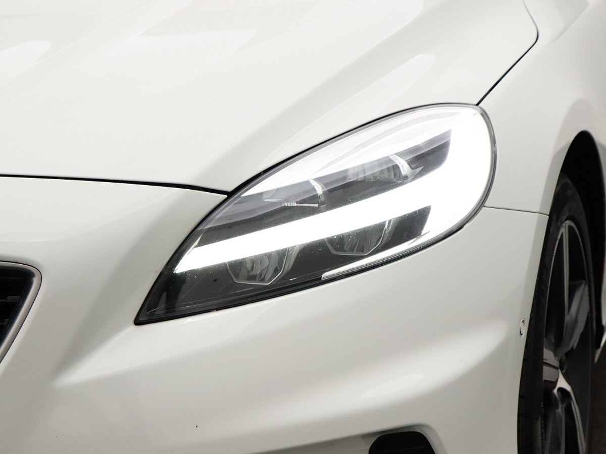 35952887 volvo v40 1 5 t3 polar sport 2e4e62