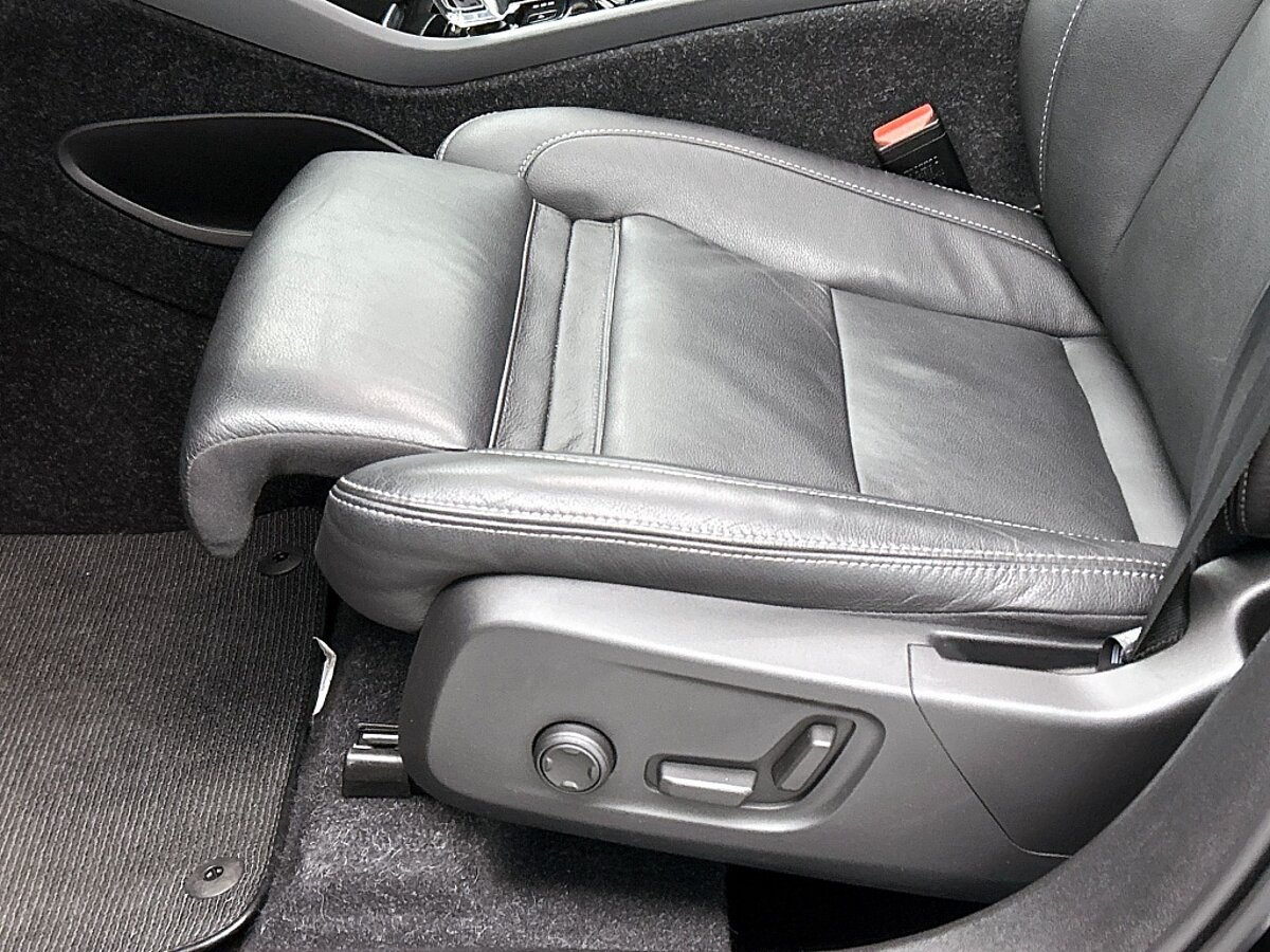 45850063 volvo xc40 1 5 t5 phev inscription leder panorama dak 540738