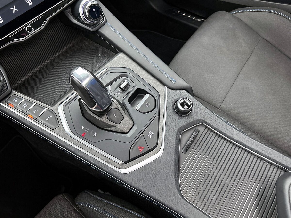 49484290 lynk co 01 1 5 hybride rijklaar inclusief 12 maanden garantie 07