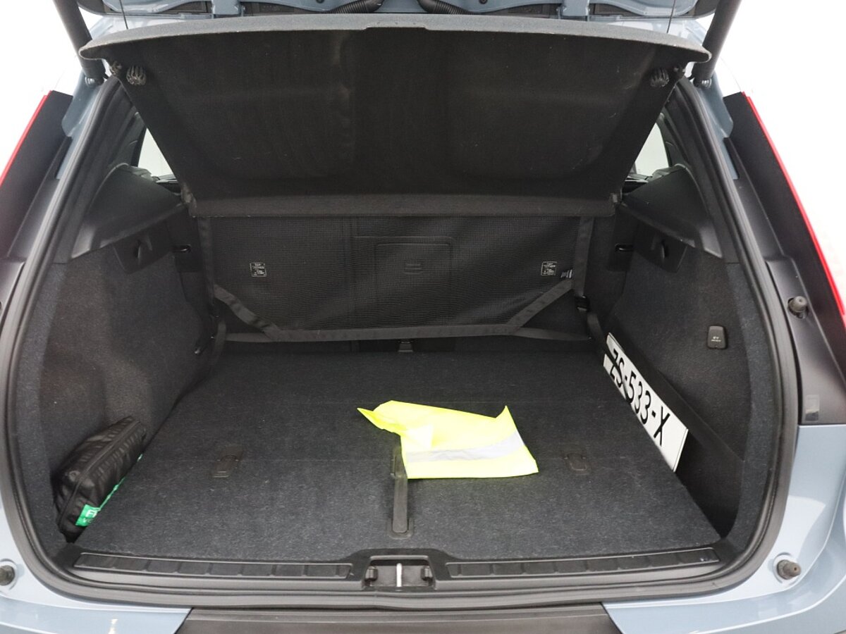 34949421 volvo xc40 1 5 t3 momentum pro panoramadak lederen interieur 13