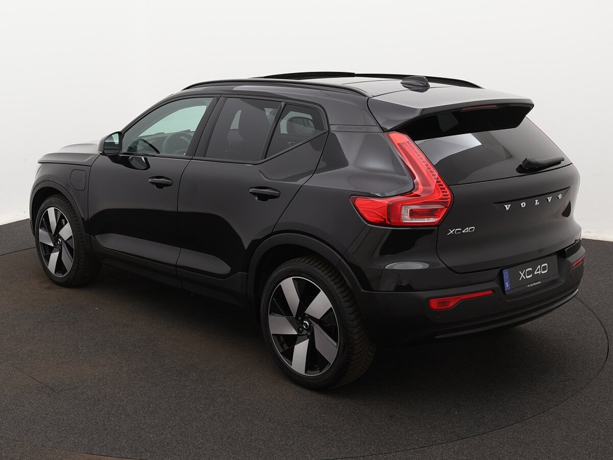 35007209 volvo xc40 1 5 t4 recharge ultimate dark 3 04