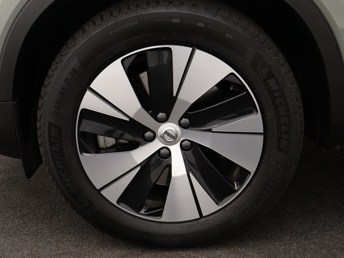 43882038 volvo xc40 1 5 t4 plus dark 58