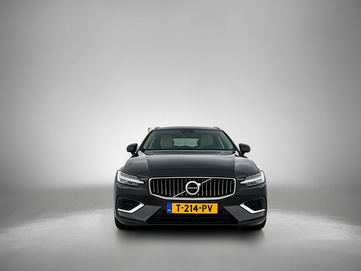 45912620 volvo v60 2 0 t6 awd ultimate bright 360a camera trekhaak panoramada 6 02