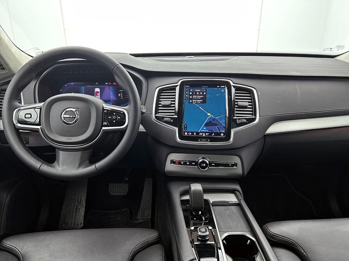 46666036 volvo xc90 2 0 t8 awd u dark 29