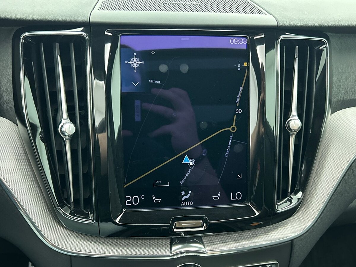 47252319 volvo xc60 2 0 t8 recharge r design 7 01