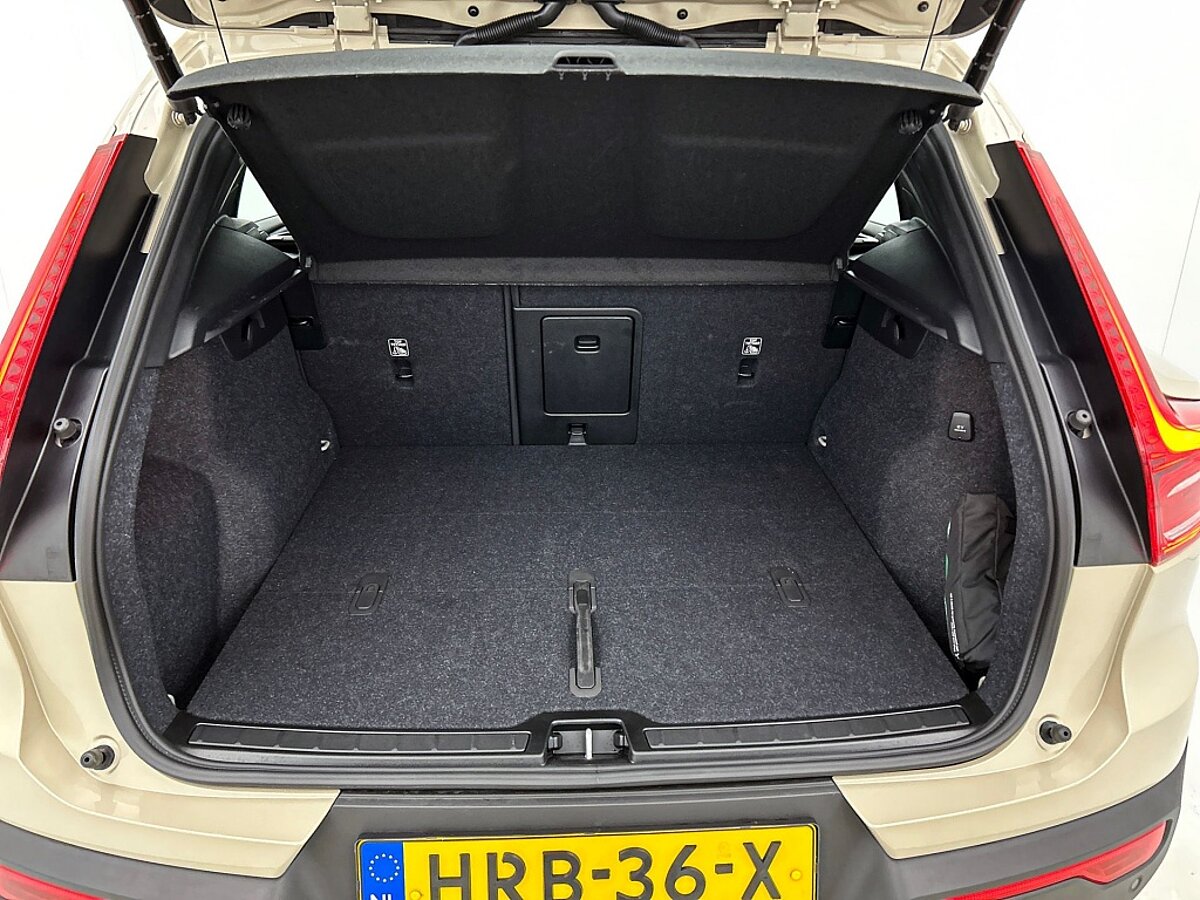 47465108 volvo xc40 2 0 b4 plus dark trekhaak 2000kg trekgewicht adaptieve cru 84