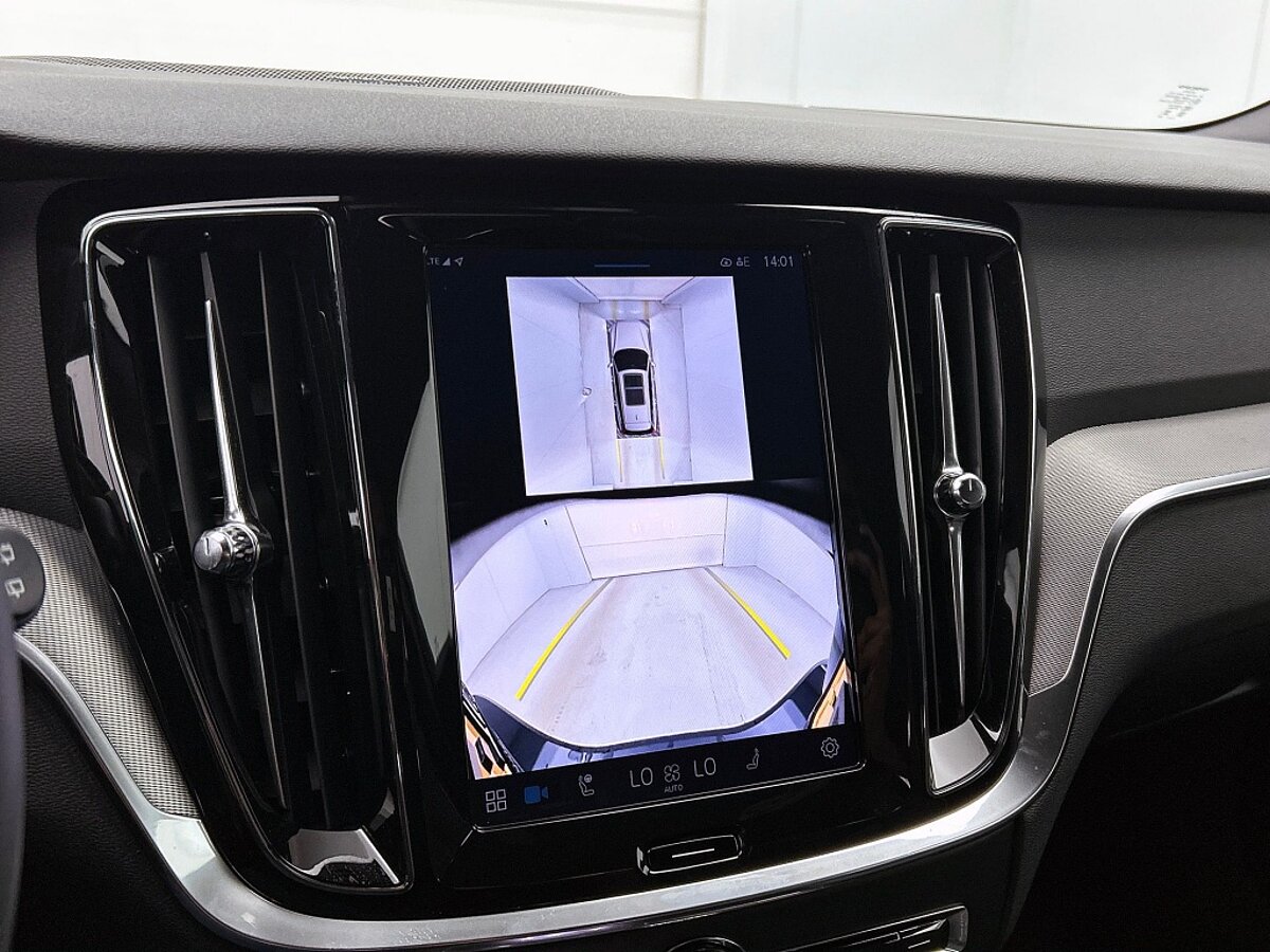 47540135 volvo v60 2 0 t6 awd plus dark trekhaak sportstoelen 06
