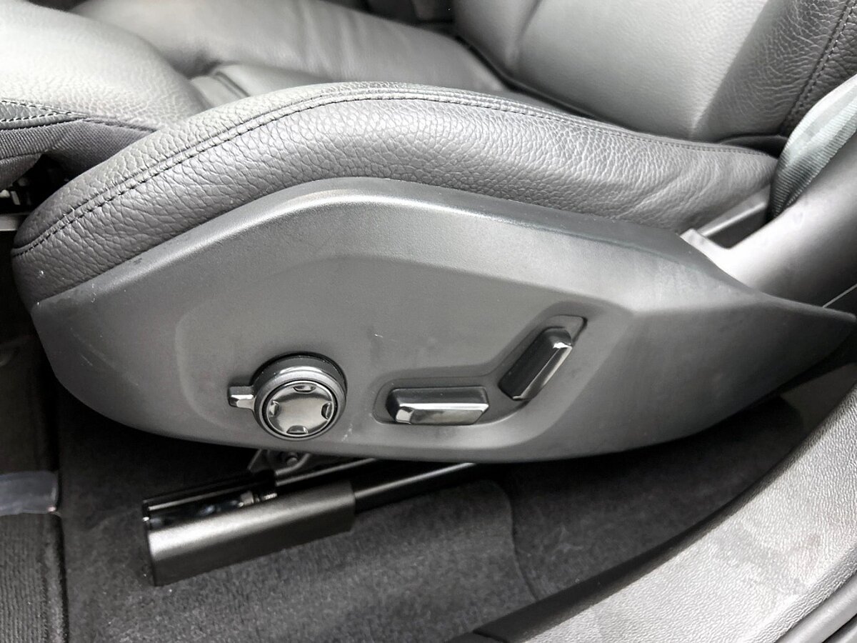 47588242 volvo xc60 2 0 t6 plug in hybrid awd ultimate dark 360 camera adative ea97b6