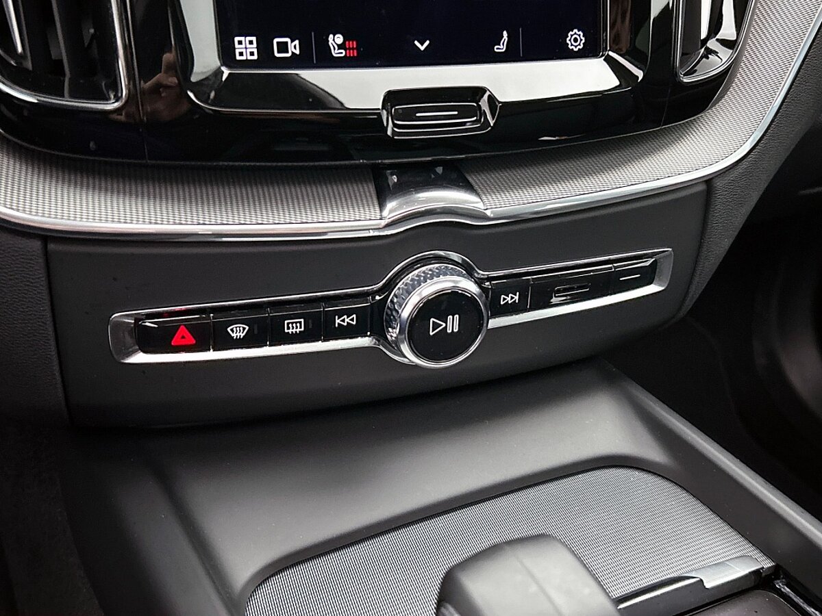 49484372 volvo xc60 2 0 t6 awd plus bright trekhaak leder panorama dak 9 02