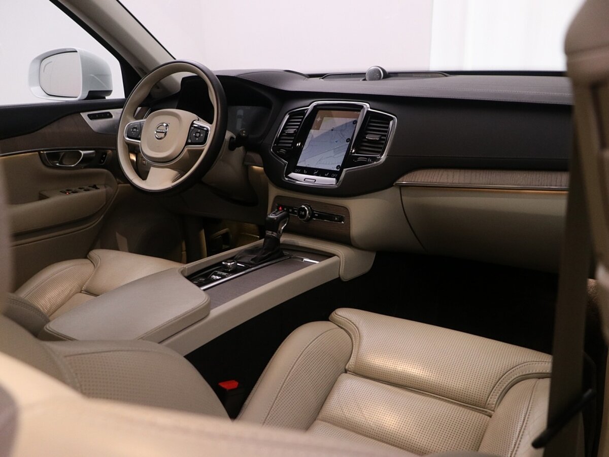 36130056 volvo xc90 2 0 t5 awd inscription intro ed 3ad4c5