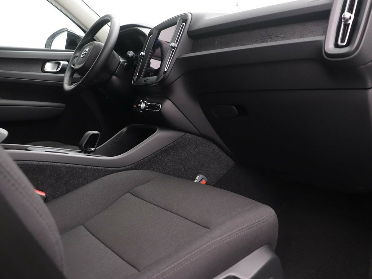 34674506 volvo xc40 1 5 t2 automaat r design look 1bf39f