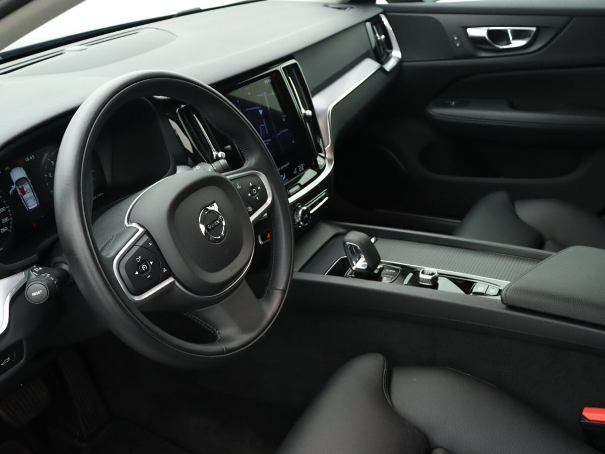 36129184 volvo v60 2 0 b4 momentum business trekhaak camera leder 5 03