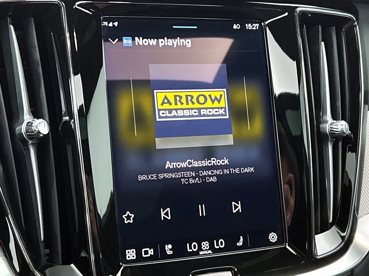 46060619 volvo v60 2 0 t6 awd plus dark 360a camera trekhaak panoramadak 4488d0