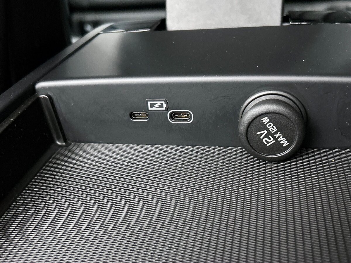 47443693 volvo v60 2 0 t6 plus dark trekhaak sport leder 360 blis pilot ff1ce4