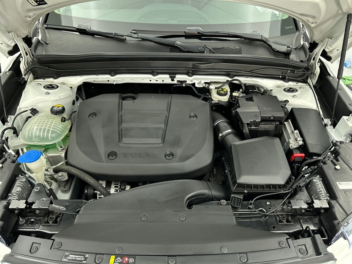 48792440 volvo xc40 t3 momentum pro camera elektrische klep styling kit 77