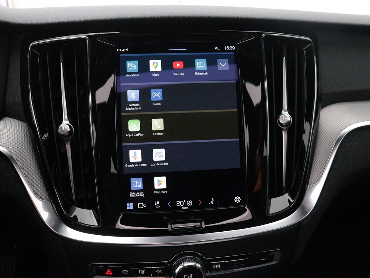 42420857 volvo v60 2 0 b3 plus dark panoramadak harman kardon trekhaak 360 7f1eff