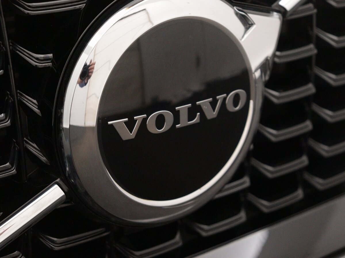 43721911 volvo xc90 2 0 t8 recharge awd ultimate dark 2189c0