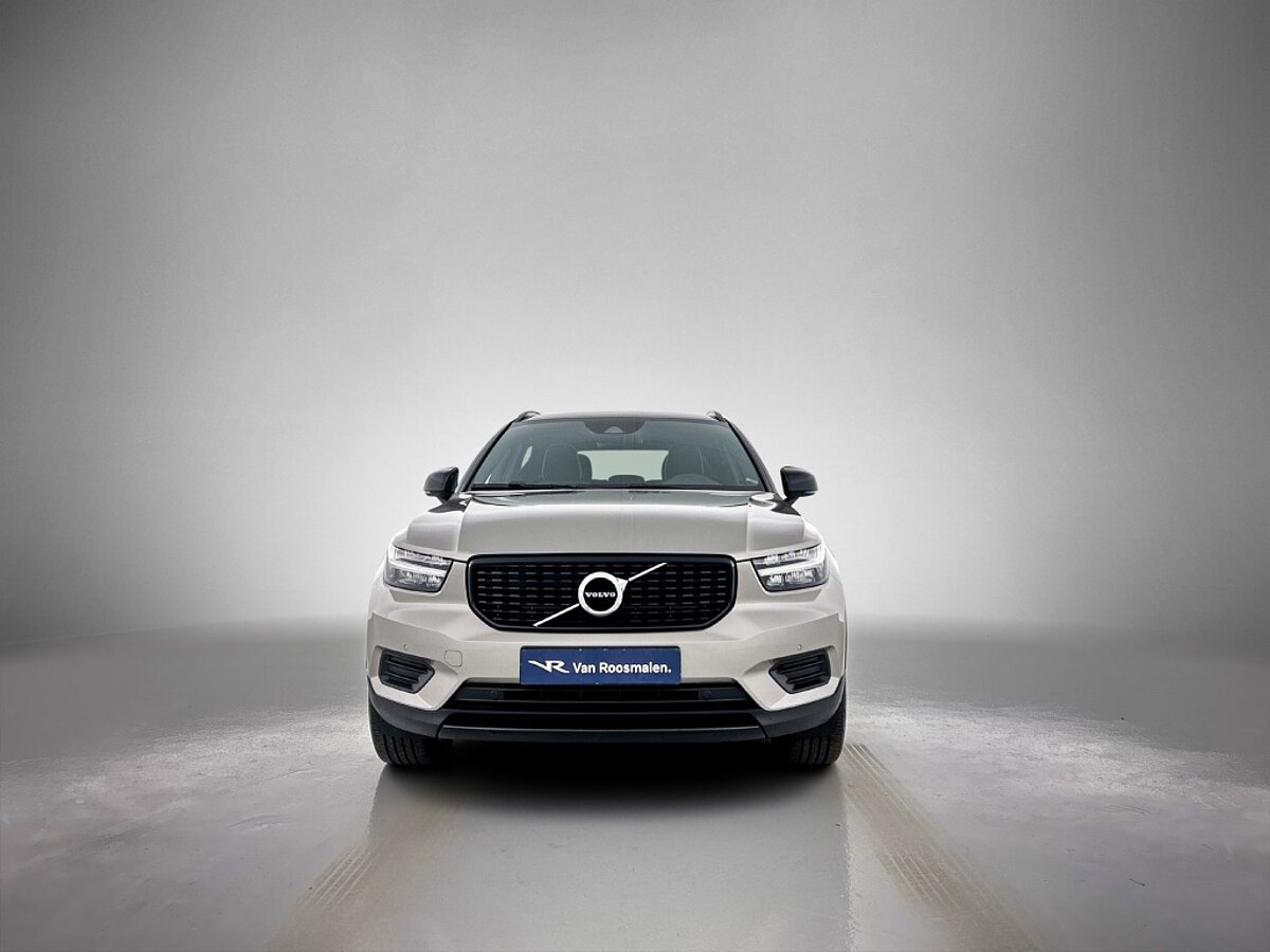 45077468 volvo xc40 1 5 t4 r design climate pack camera nubuck 23