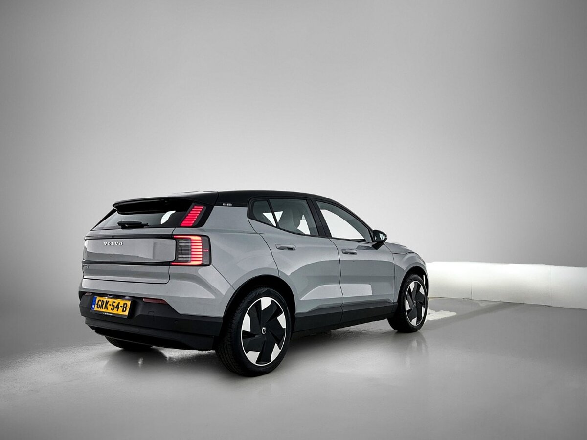 47803347 volvo ex30 extended range plus pine trekhaak climate pack 4 07