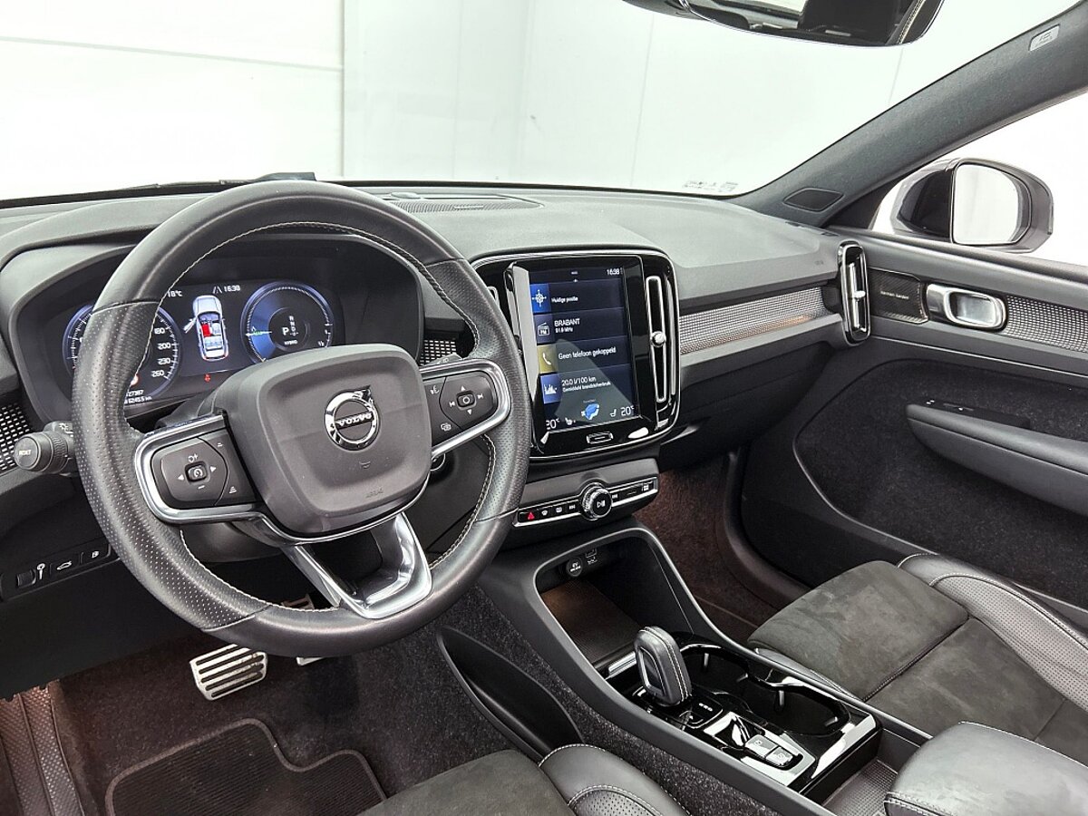 48084423 volvo xc40 1 5 t5 recharge r design 35