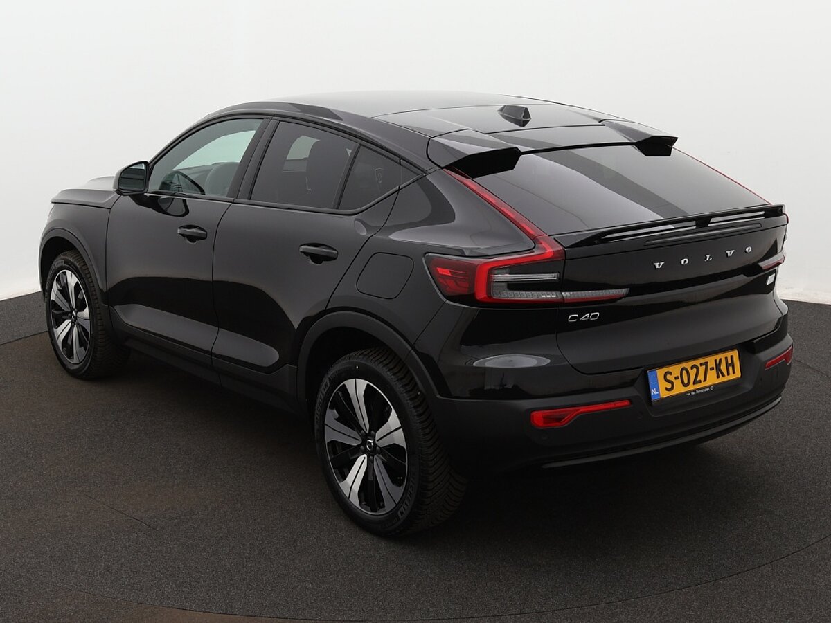 35108872 volvo c40 recharge 231pk plus 3 02