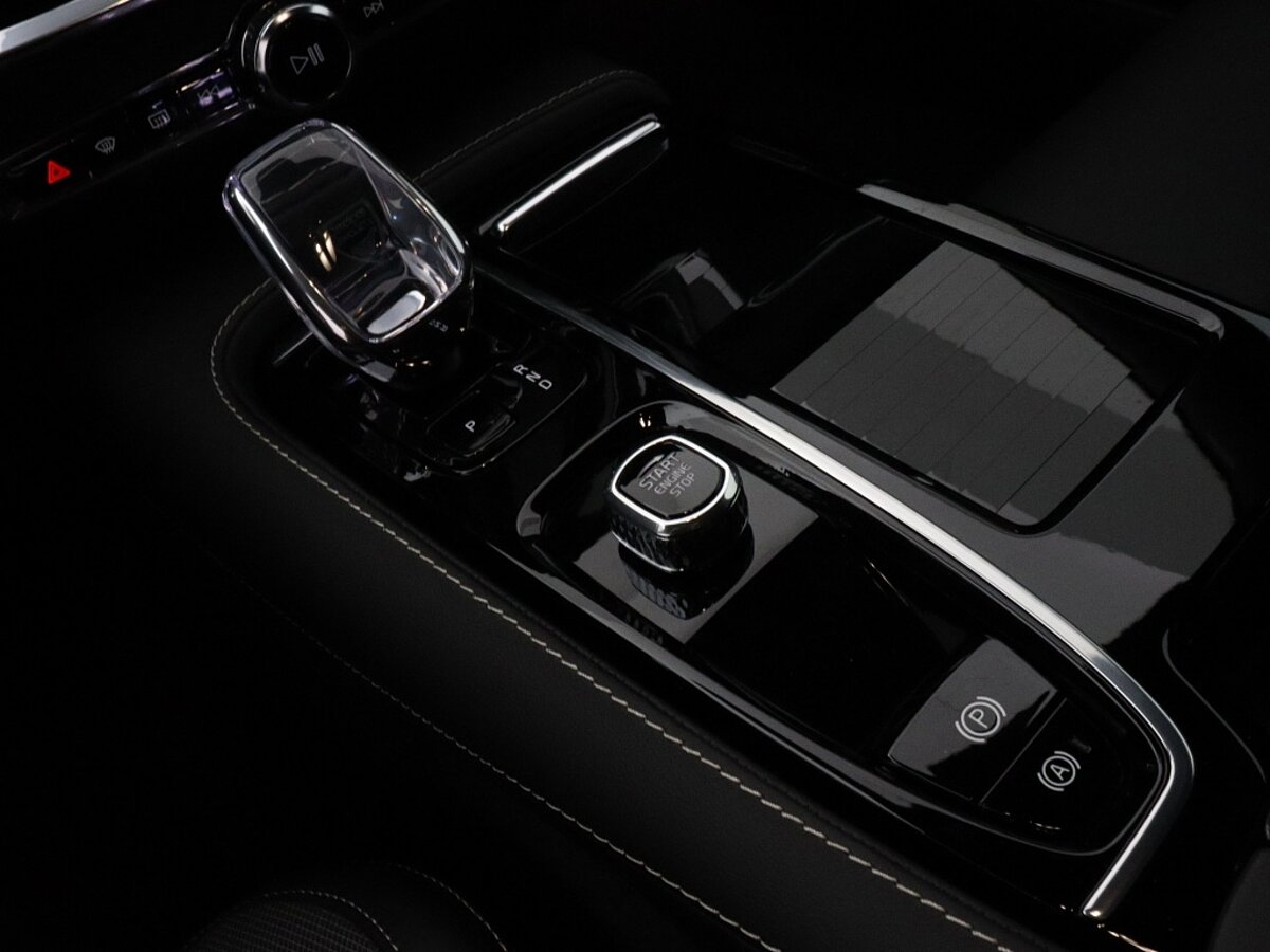 42455185 volvo v60 2 0 t6 awd ultimate dark panoramadak rondomzicht camera 19 8b65d1