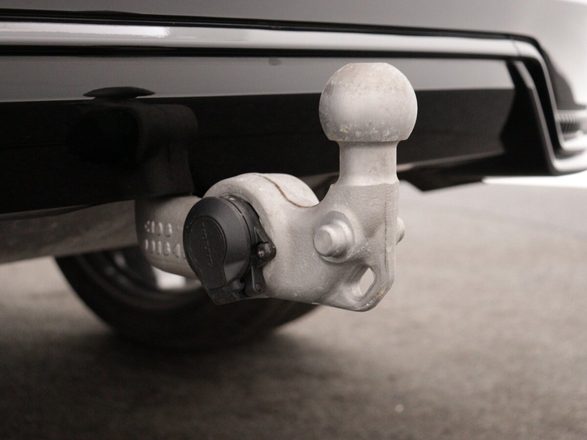 43852731 volvo xc60 2 0 t8 awd plus black edition trekhaak harman kardon full bc8314