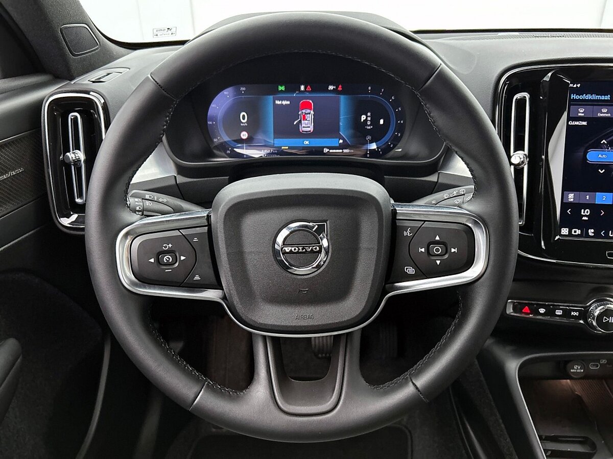 47271279 volvo xc40 2 0 b4 plus dark trekhaak automaat navigatie 26