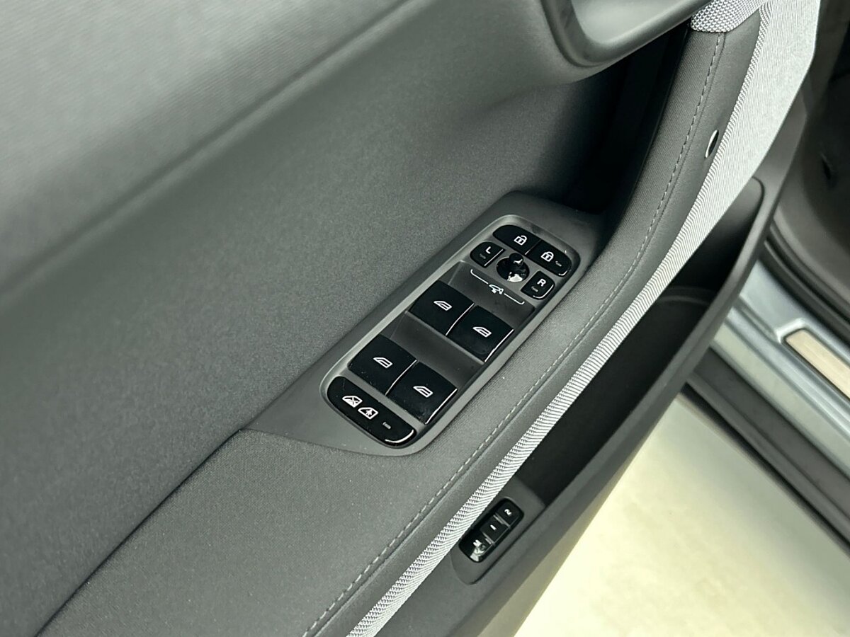 48293049 polestar 2 srsm 70 kwh pilot plus 30