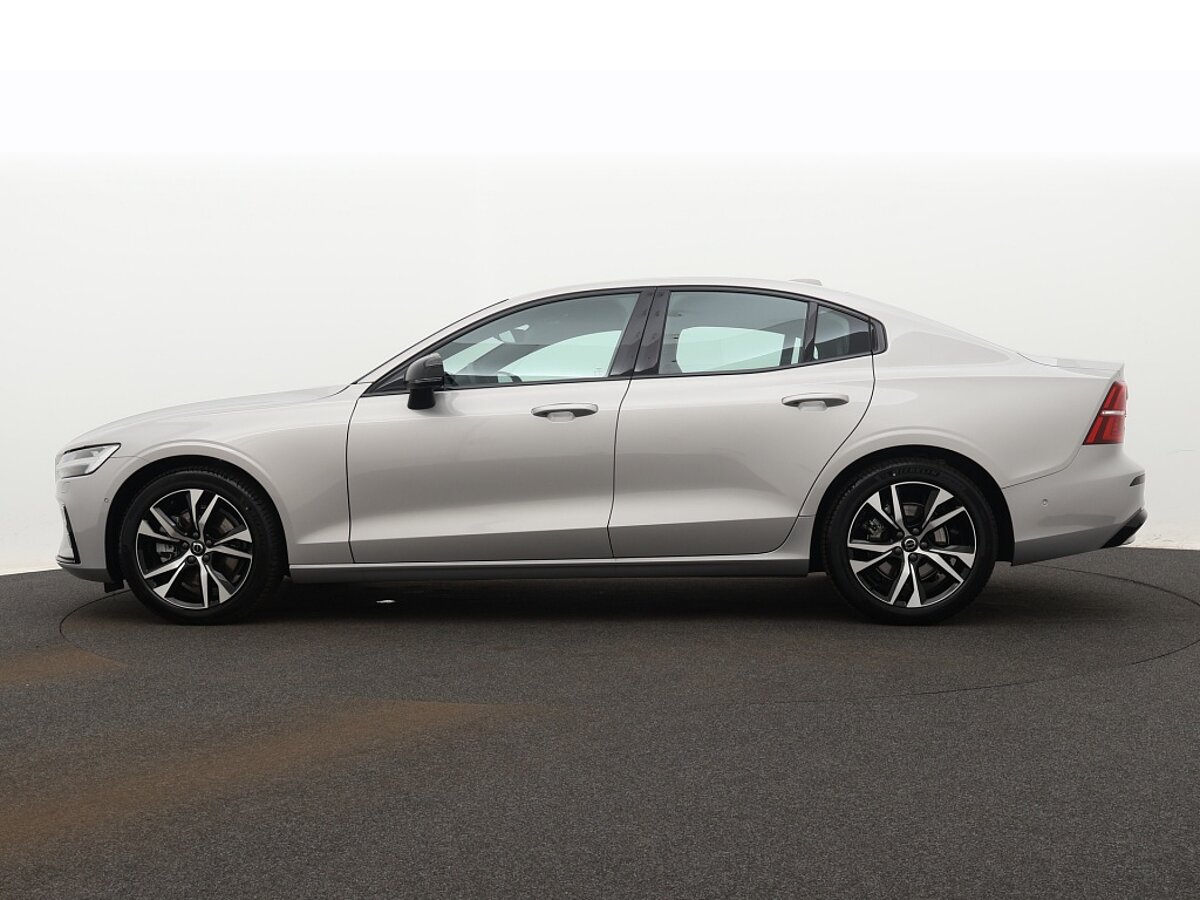 35620431 volvo s60 2 0 b4 plus dark 2 04