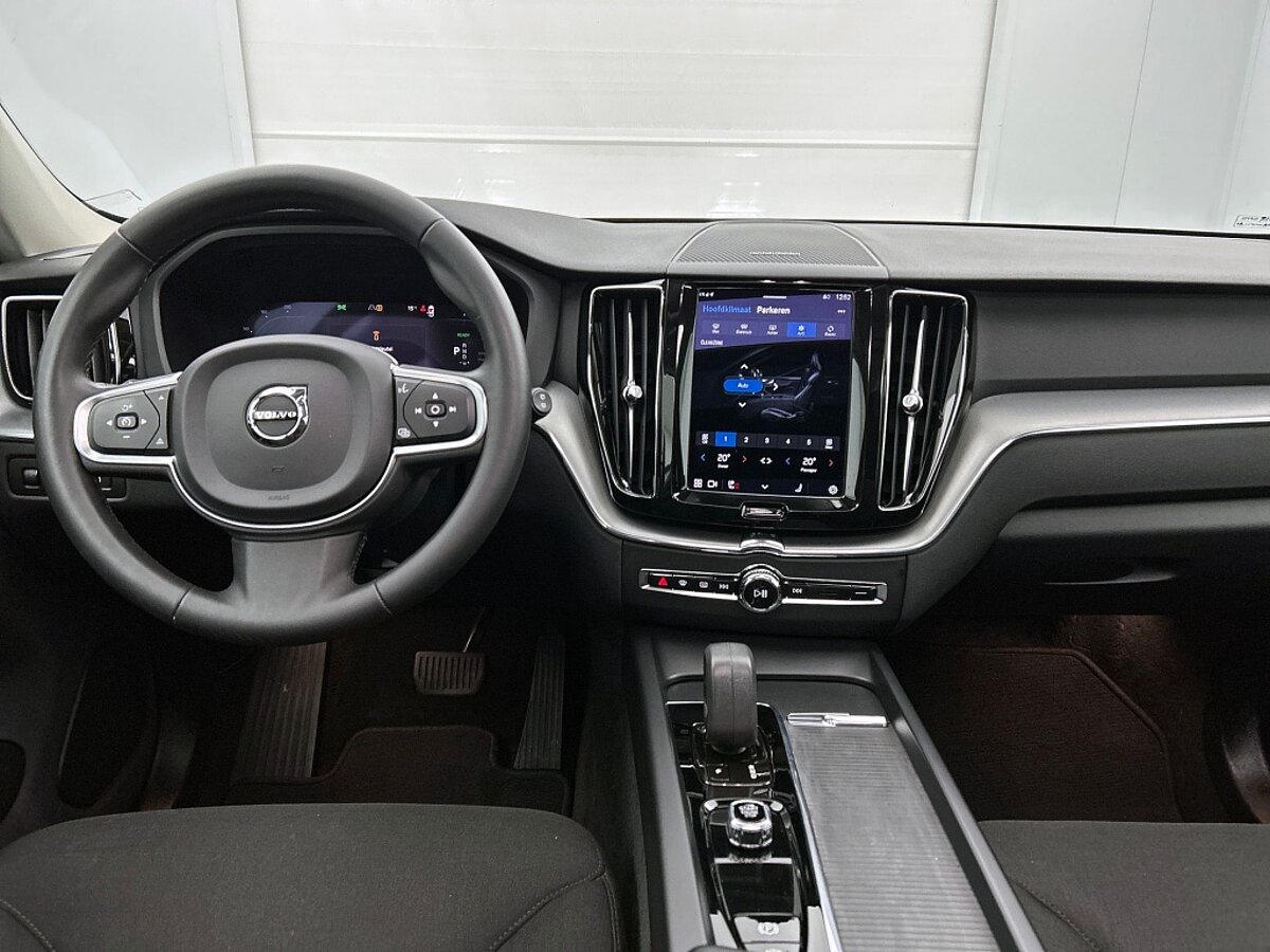 49424857 volvo xc60 2 0 t6 plug in hybrid awd inscription 71