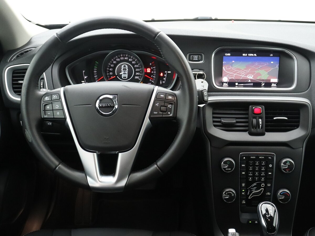 35701724 volvo v40 1 5 t2 polar 7 02