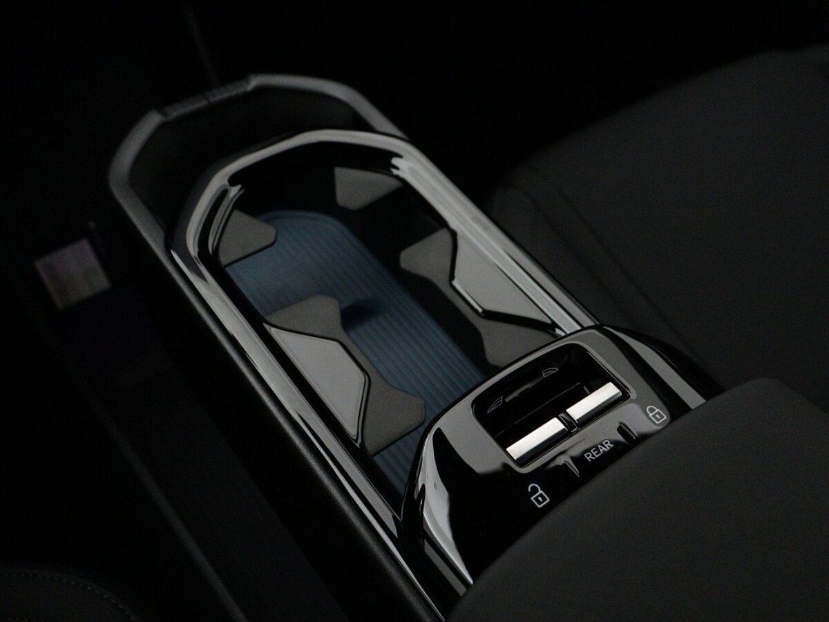 44459155 volvo ex30 ex 30 extended range 2wd plus onyx black 20 lichtmetalen ve e603dd