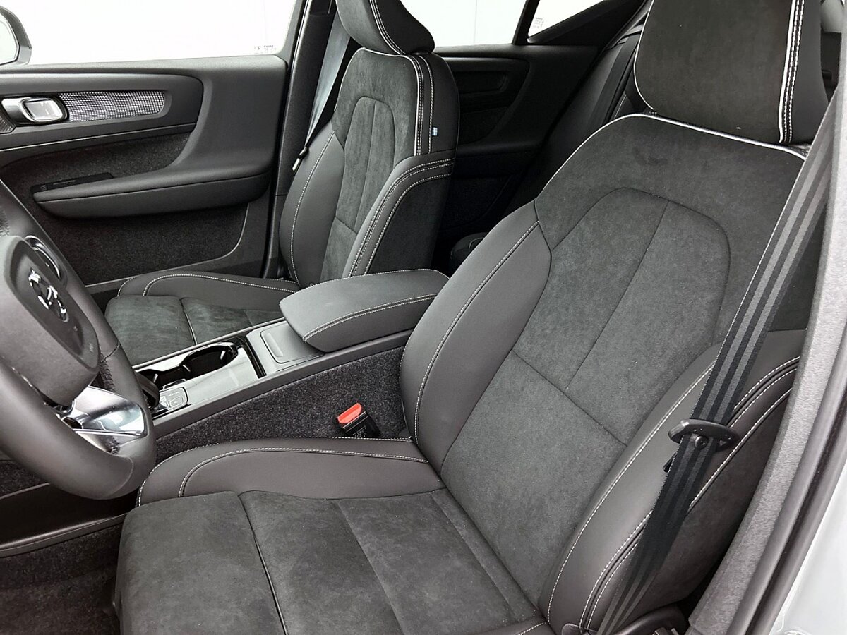 46616743 volvo ex40 ex40 rwd extended range plus black edition panoramadak nubuc 75