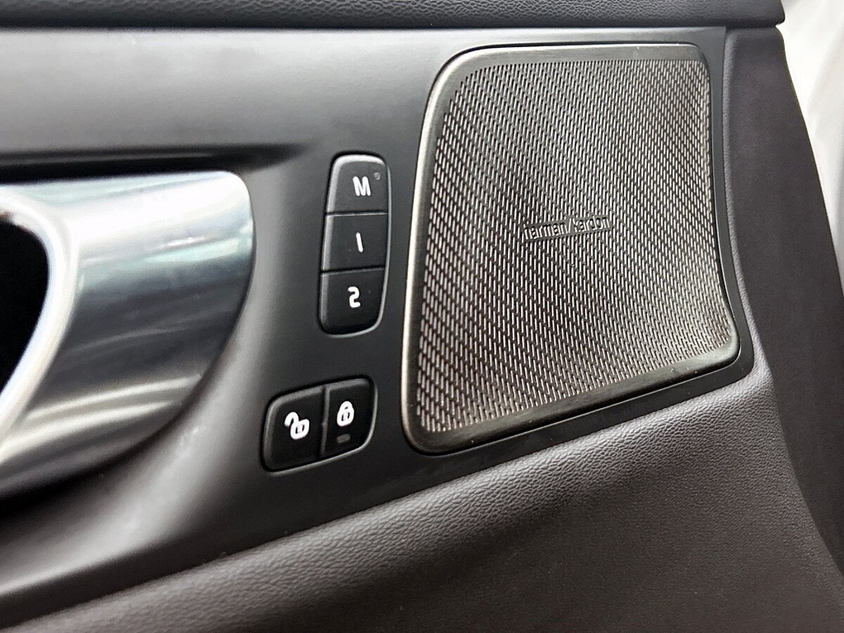 45432779 volvo v60 2 0 t6 plus trekhaak panorama dak 360 camera 1036a8