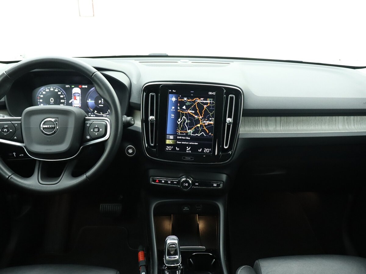 36161815 volvo xc40 1 5 t5 rech inscr 6 06