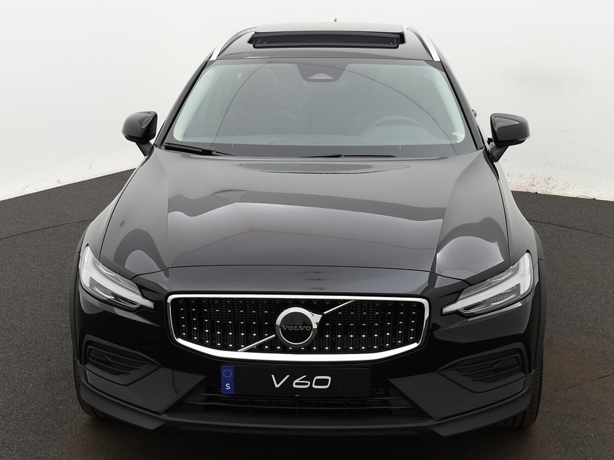 34314868 volvo v60 2 0 b5 cross country awd plus 8 01