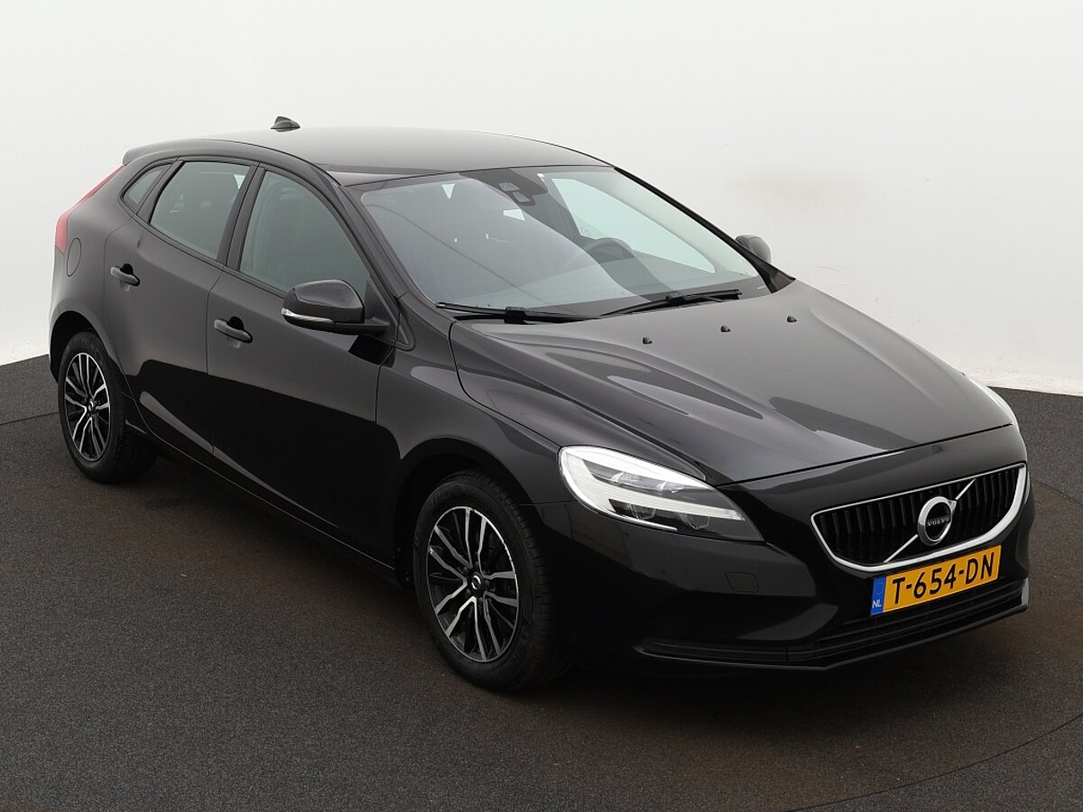 35701724 volvo v40 1 5 t2 polar 8 02