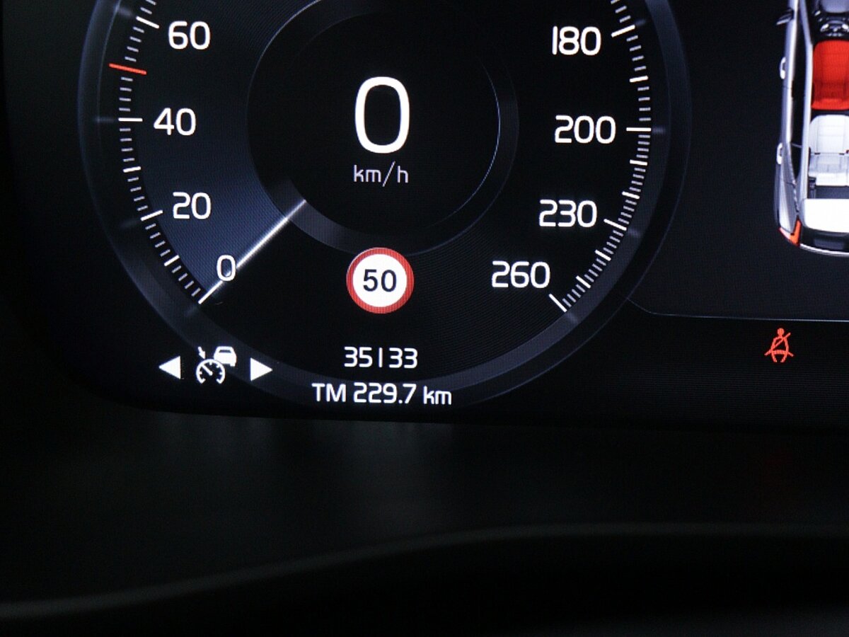 44288600 volvo xc40 1 5 t4 recharge plus bright 48