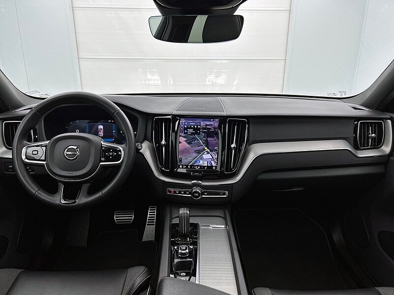 46177493 volvo xc60 2 0 t6 dark panorama dak black pack 21 inch h k 6 07