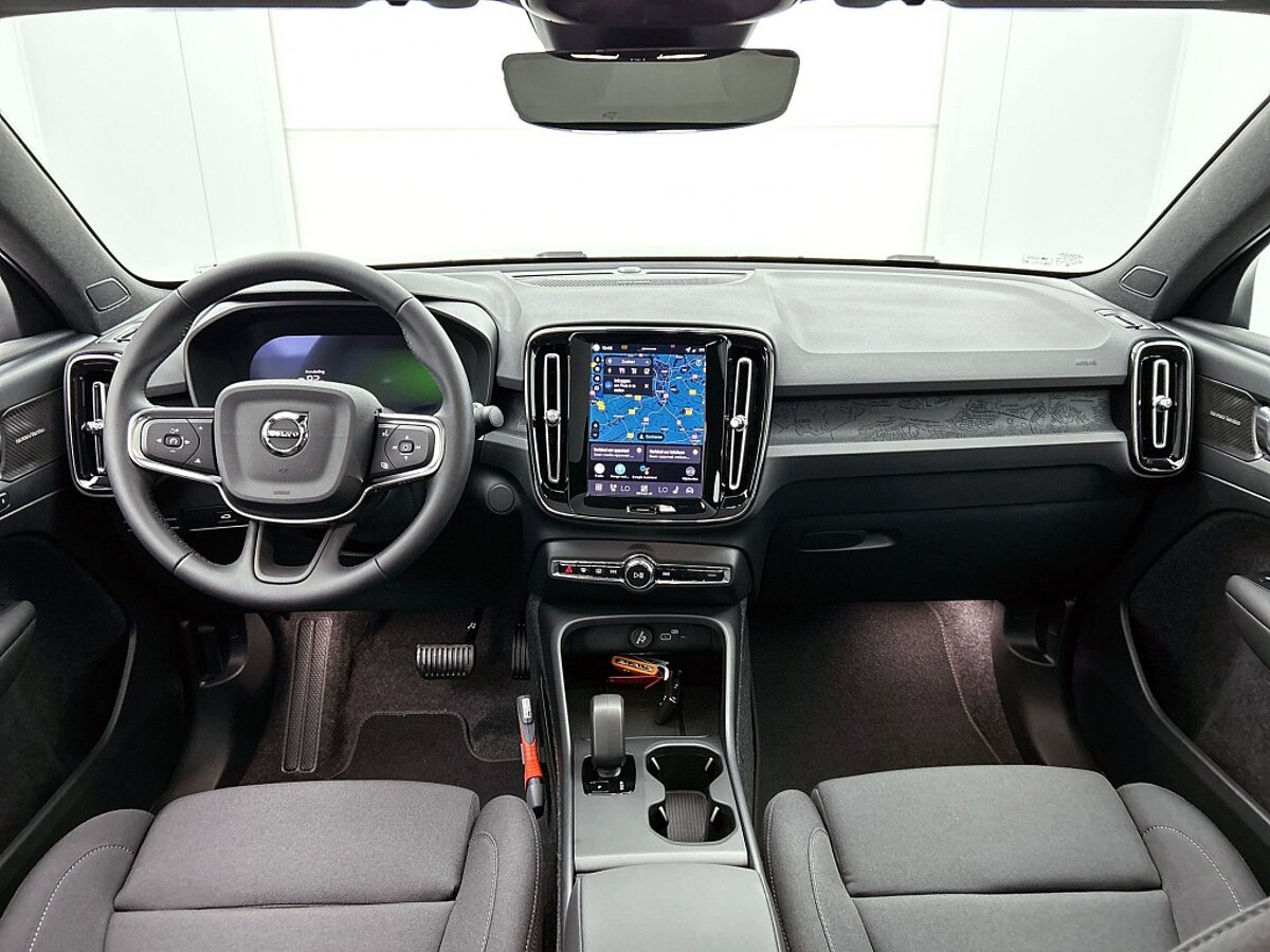 46180812 volvo ec40 ec40 plus dark 20 velgen power seats getint glas dakbog 6 06