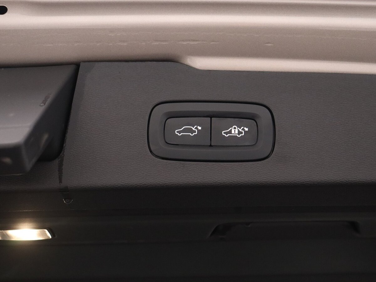 41451043 volvo v60 2 0 b3 plus dark panorama dak trekhaak lighting pack 741a9d