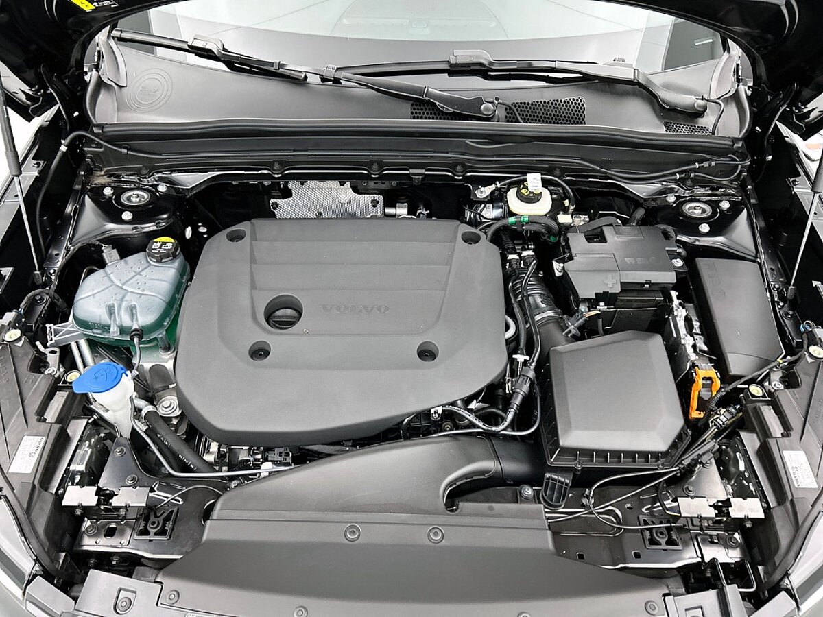 46591412 volvo xc40 xc40 b4 plus black edition lounge pack voorraad 23